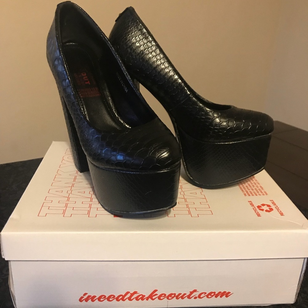 Platform Pumps - Picture 3 of 4